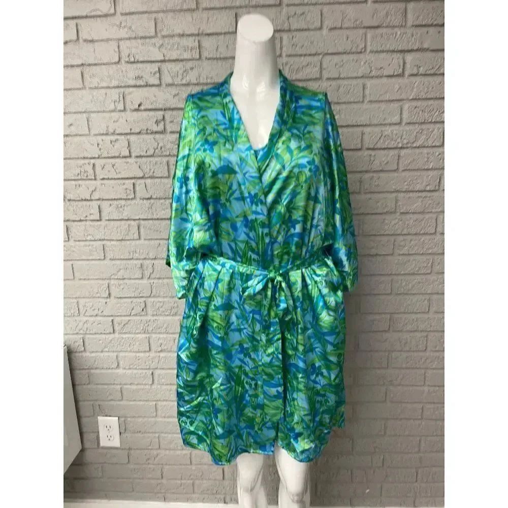 Morgan Taylor Intimates Satin Floral Print Tank & Robe Size M / L